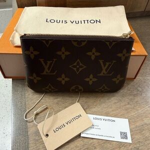 Louis Vuitton key pouch S